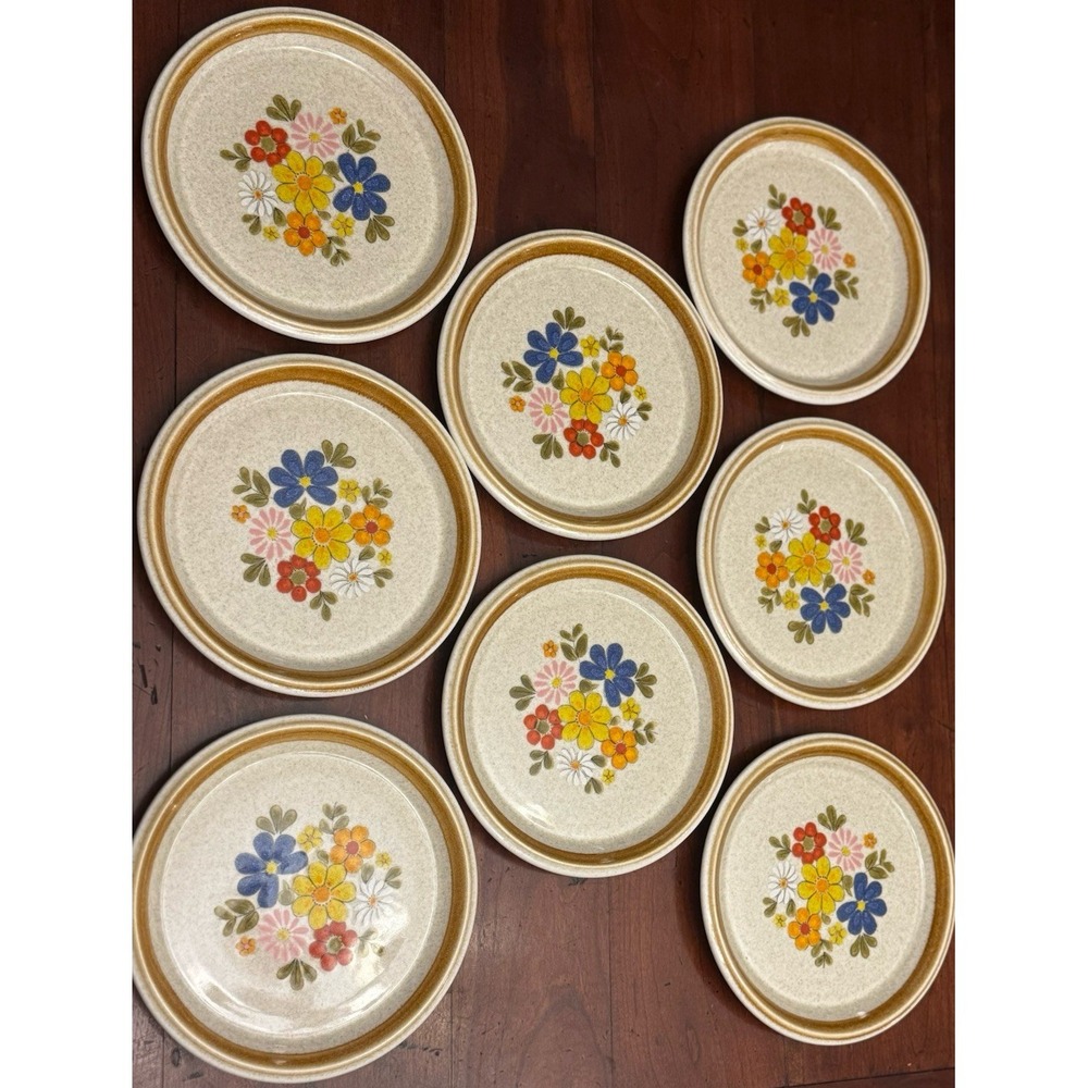 Set Of 8 Mikasa Stone Manor Floribunda F5813 Stoneware 7-3/4" Salad Plate